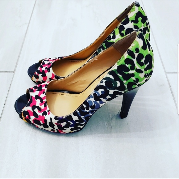Nine West Shoes - 🍉 Nine West Rainbow Black Cheetah Print Heels